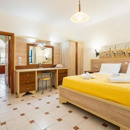 Livadia Beach Suite Exterior photo